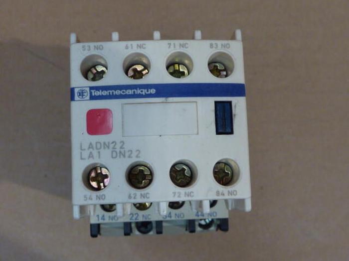 Used TELEMECANIQUE Contactor CA3DN53BDREQ3548G7 #33400