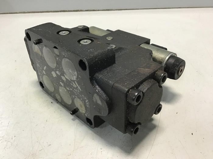 Used VICKERS Valve DG4V3S6CMUHL760EN490B13 #139123