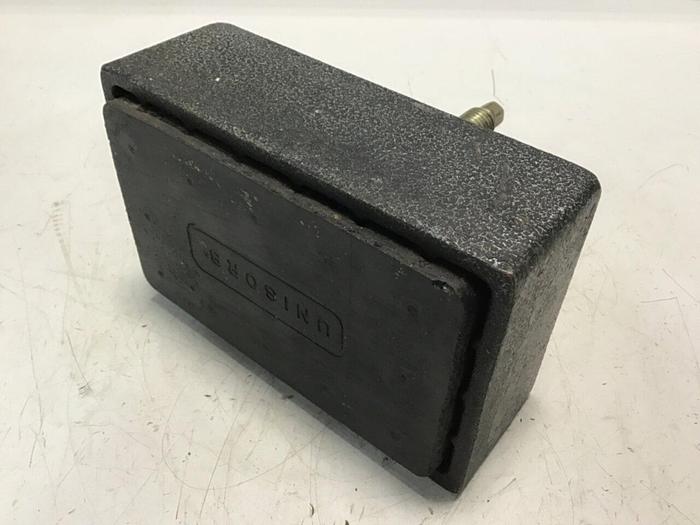 Used UNISORB Leveling Mount Pad 7 x 4 QUANTUM IM-61 Used