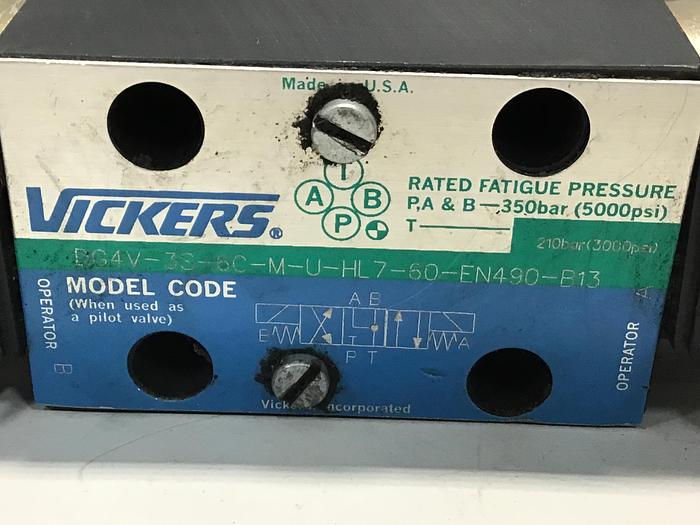 Used VICKERS Valve DG4V-3S-6C-M-U-HL-60-EN490-B13 Used #145472