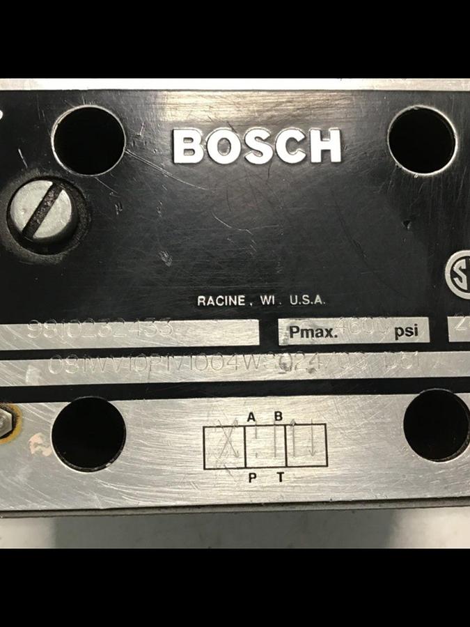 Used BOSCH Valve 081WV10P1V1004WS024/00D51 USED