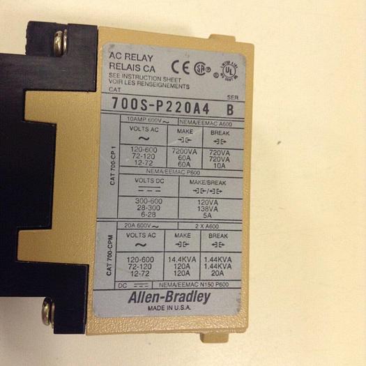 Used ALLEN BRADLEY Safety Relay 700S-P220A4 SER B #70555