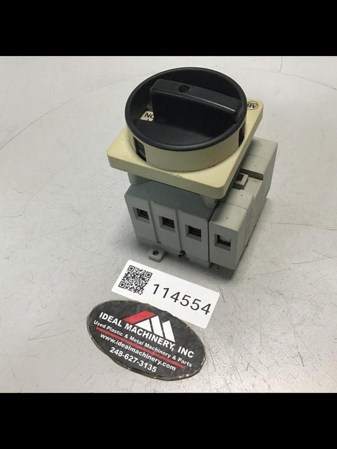 Used ALLEN BRADLEY Disconnect Switch 194E-E40-1753 SER B USED