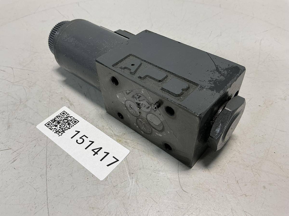 Used VICKERS DG4V-3S-2A-M-U-HL7-60-EN490