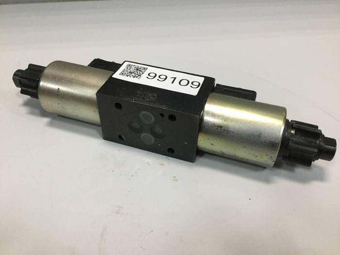 Used PARKER Valve D1VW4CNJPFSXB072 #99109