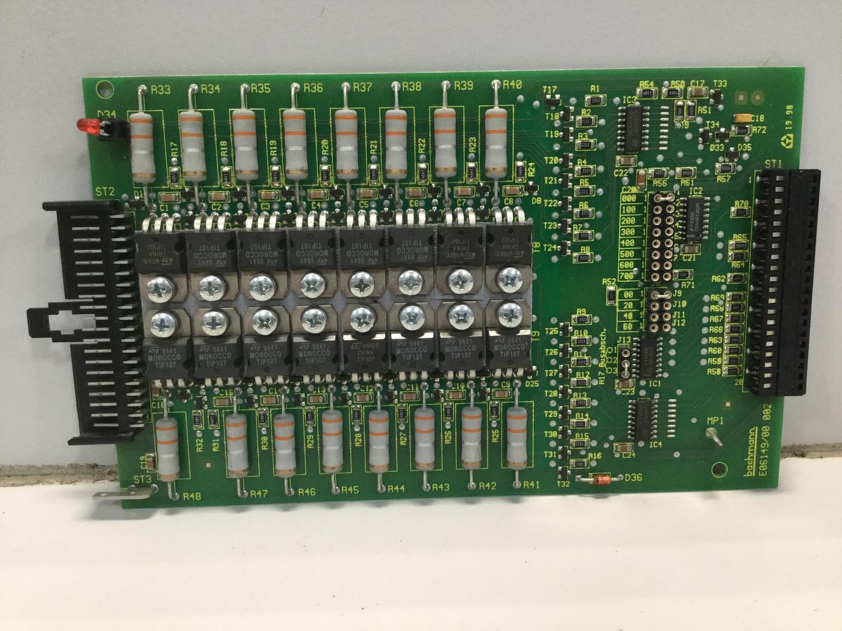 Used BACHMANN ELECTRONIC Output Card CA16/P2.5S E06149/00 002 USED