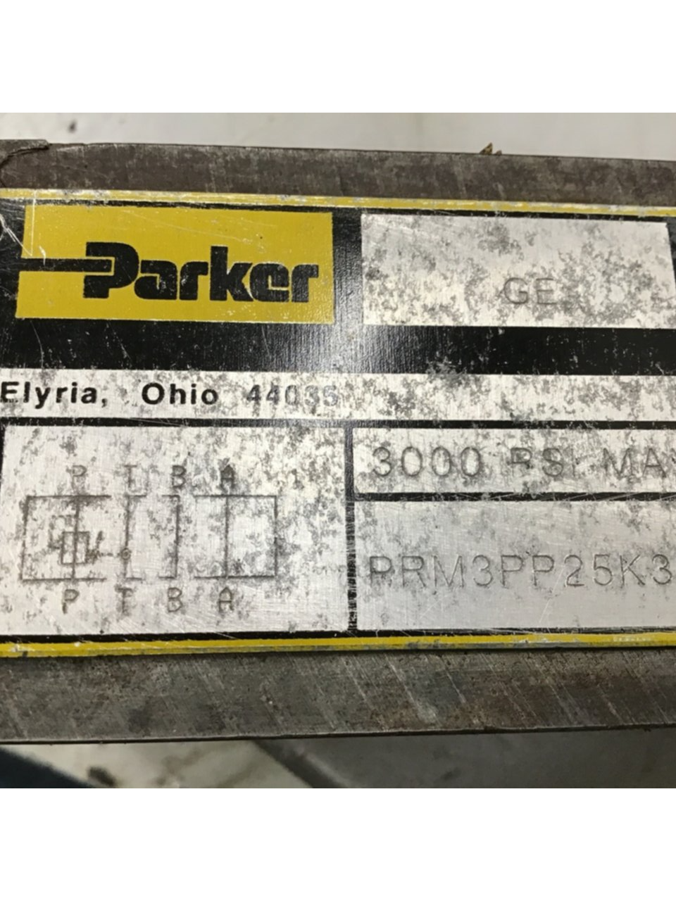 Used PARKER Valve PRM3PP25K31 USED