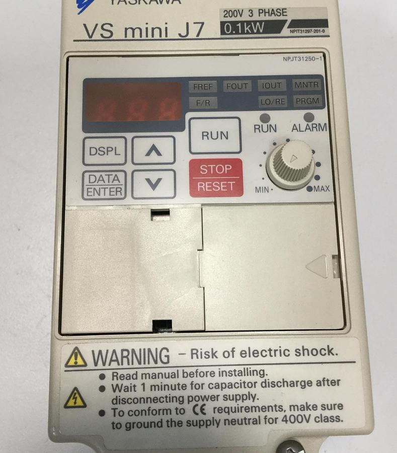 Used YASKAWA VS Mini J7 Inverter CIMR-J7AA20P1 USED