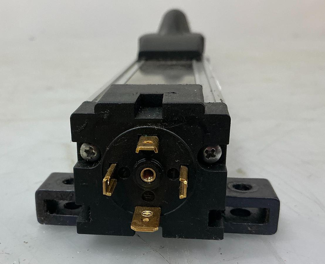 Used ENGEL 02220-0549