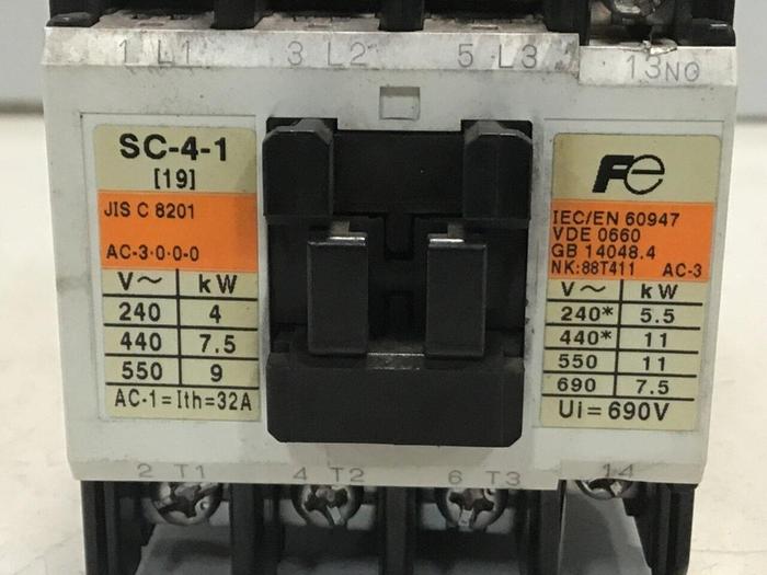 Used FUJI ELECTRIC Contactor SC-4-1 SC19AA #124709