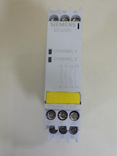 Used SIEMENS Safety Relay 3TK2 830-1CB30 #85721