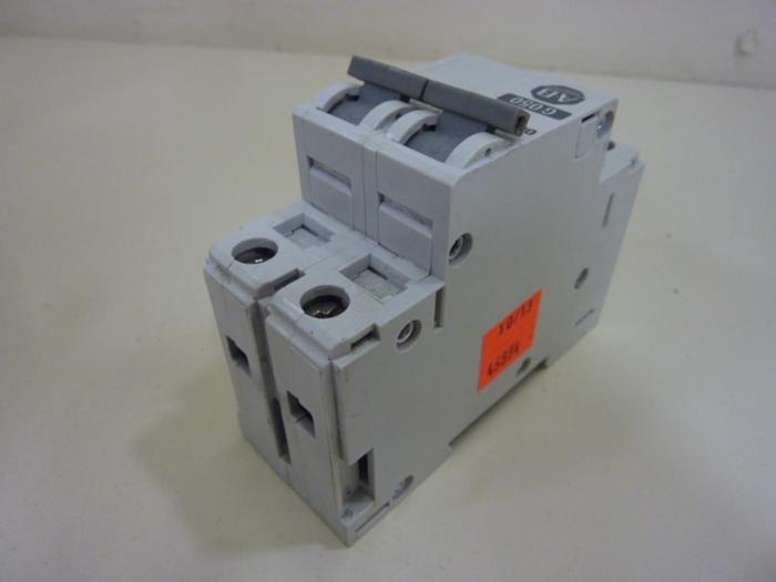 Used ALLEN BRADLEY 5 Amp Circuit Breaker 1492-CB2/G050 SER B #79641