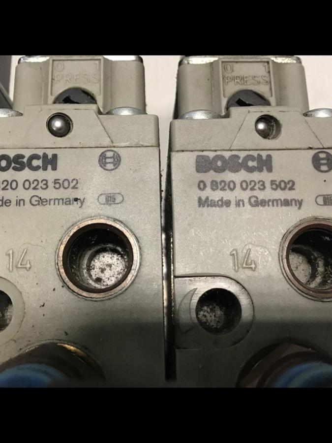 Used BOSCH Manifold & Valves 0 820 023 502 / MANIFOLD USED