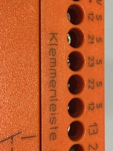 Used DOLD Safemaster Safety Relay B05988.61/324 USED