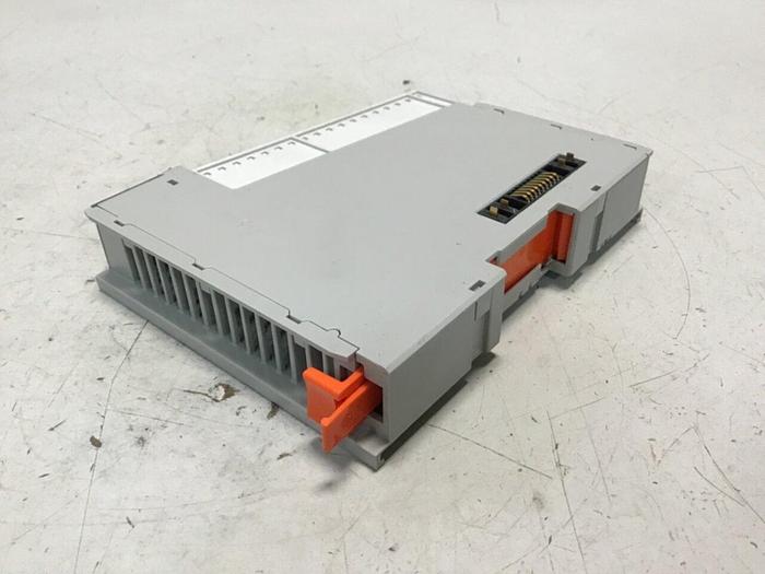 Used ALLEN BRADLEY Output Module 5069-OB16 SER A #140198