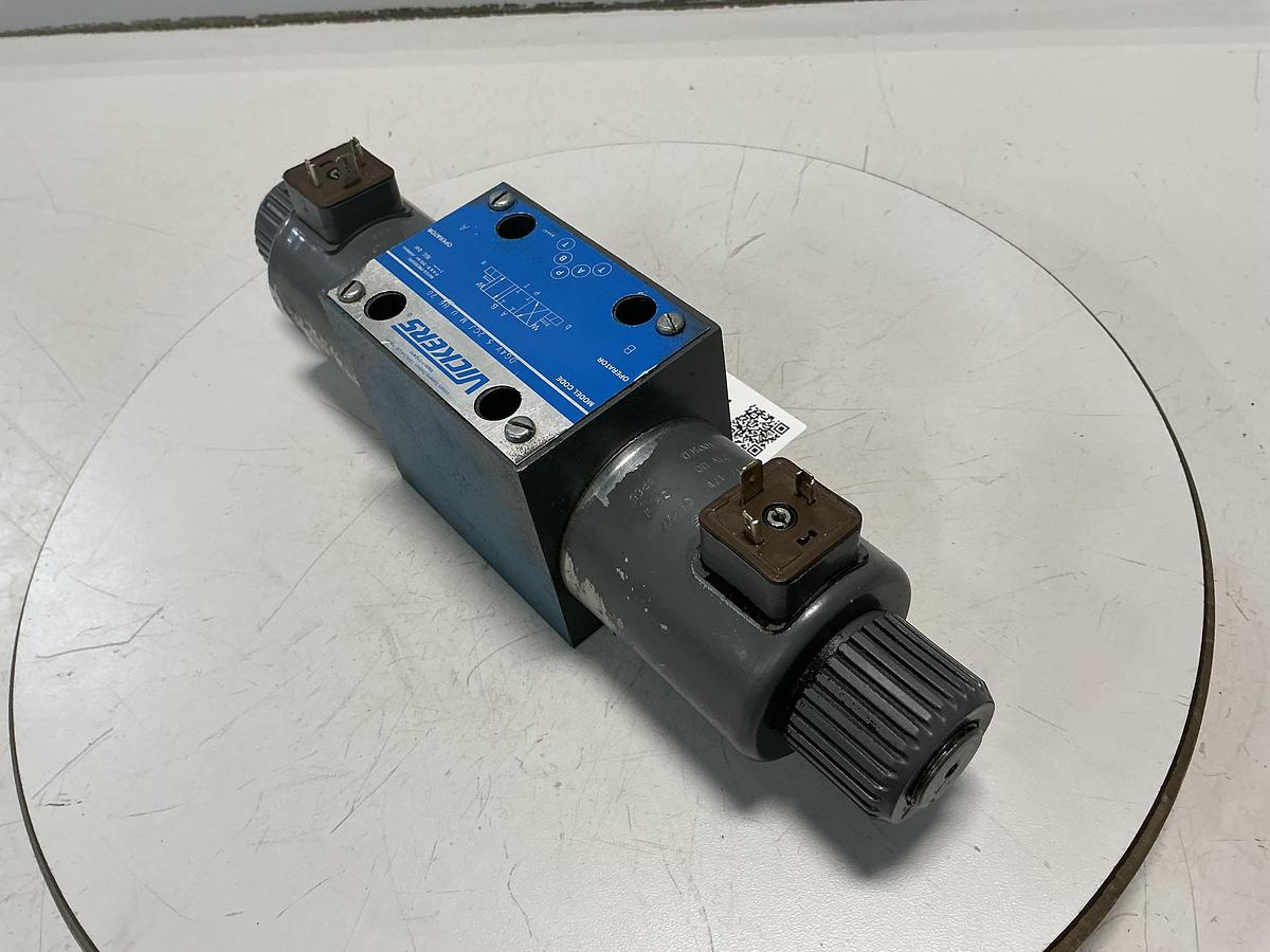 Used VICKERS DG4V 5 2CJ M U H6 20