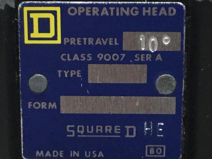 Used SQUARE D Limit Switch 9007-AEQ2699 Used