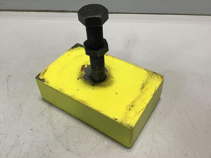 Used UNISORB Leveling Mount Pad 8 x 5 QUANTUM IM-71 #122693