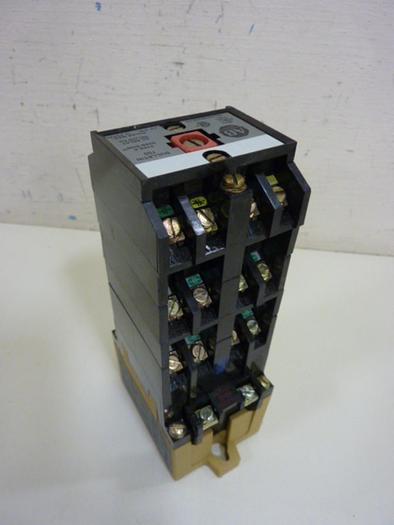 Used ALLEN BRADLEY AC Relay 700-P1200A1 SER B USED #60411