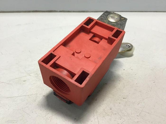 Used BERNSTEIN Limit Switch ENK-UV1Z AHS-V #121265