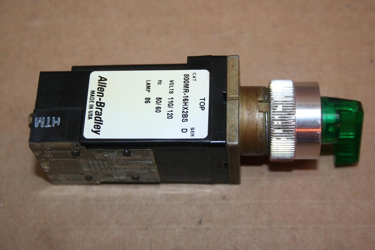 Used ALLEN BRADLEY Selector Switch 800MR-16HX2BS GREEN Used