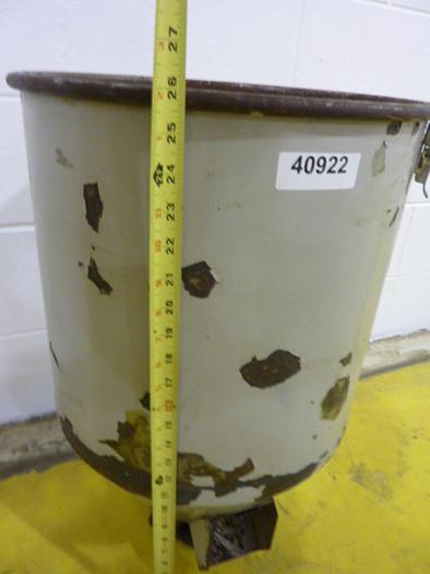 Used METAL FABRICATOR Hopper HPR2513 #40922