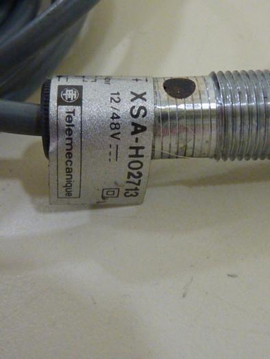 Used TELEMECANIQUE Proximity Switch XSA-H02713 #55632