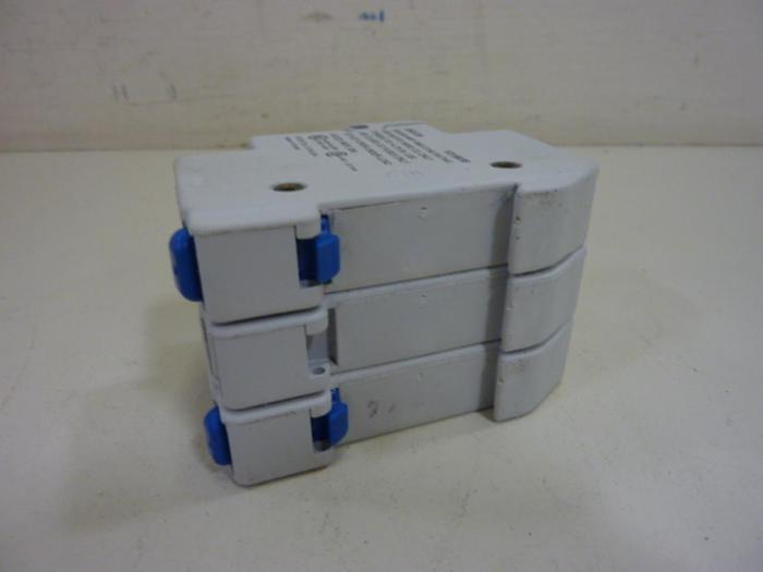 Used FERRAZ SHAWMUT 30 Amp Fuse Holder USCC3I #76071