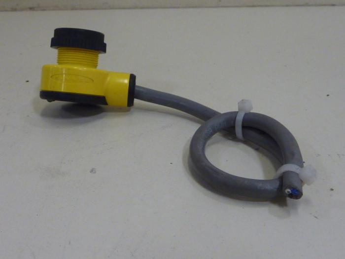 Used BANNER Photoelectric Sensor T18SP6FF100 #60074