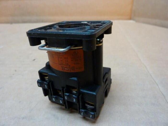 Used SQUARE D Cam Switch 9003-K2D1065N #21640