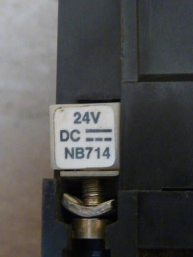 Used ALLEN BRADLEY Contactor 100-A09NZ.3 SER B #49770