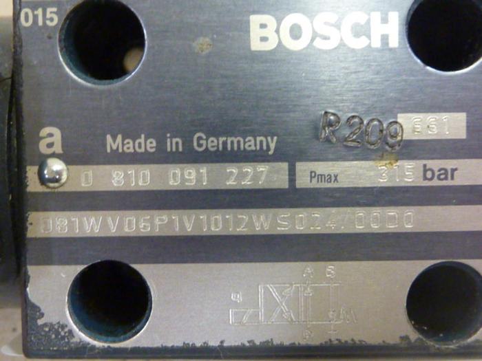 Used BOSCH Directional Valve 0 810 091 227 #47237