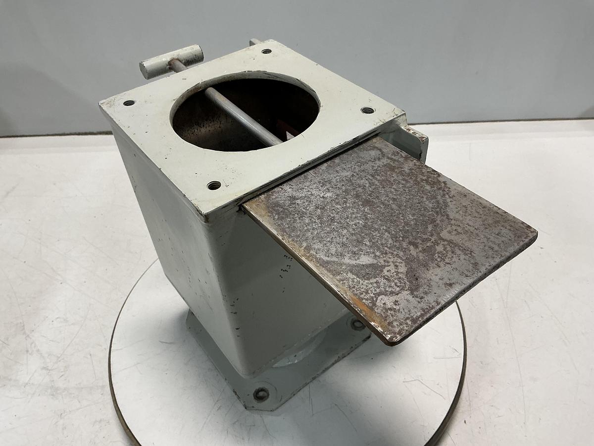 Used METAL FABRICATOR NO MODEL / NO TAG