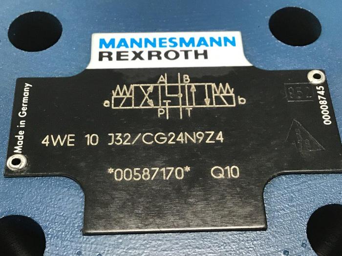 Used REXROTH Valve 4WE10J32CG24N9Z4 #117194
