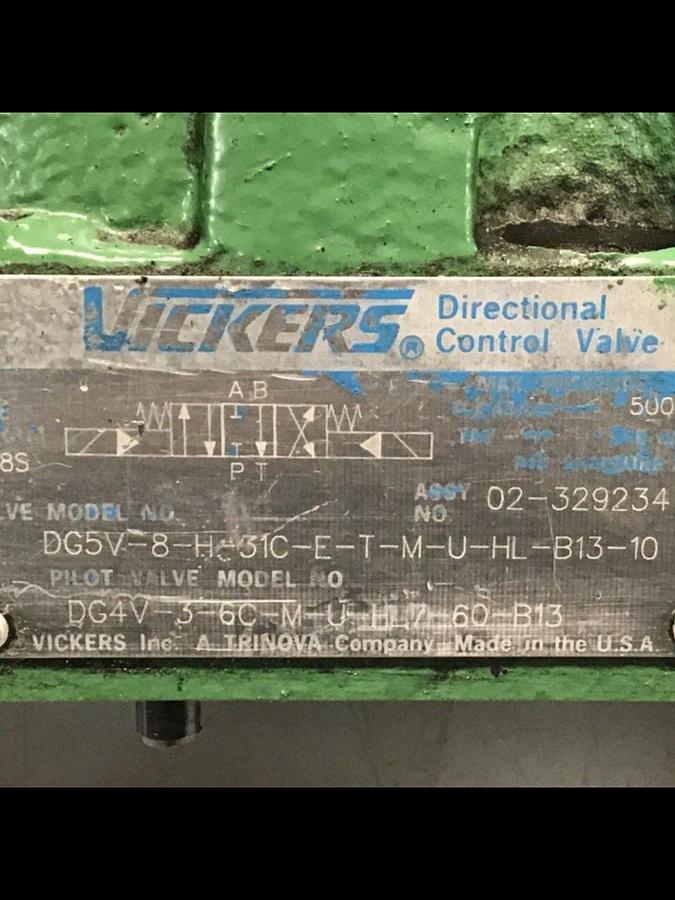 Used VICKERS Directional Control Valve DG5V8H31CETMUHLB1310 #142384