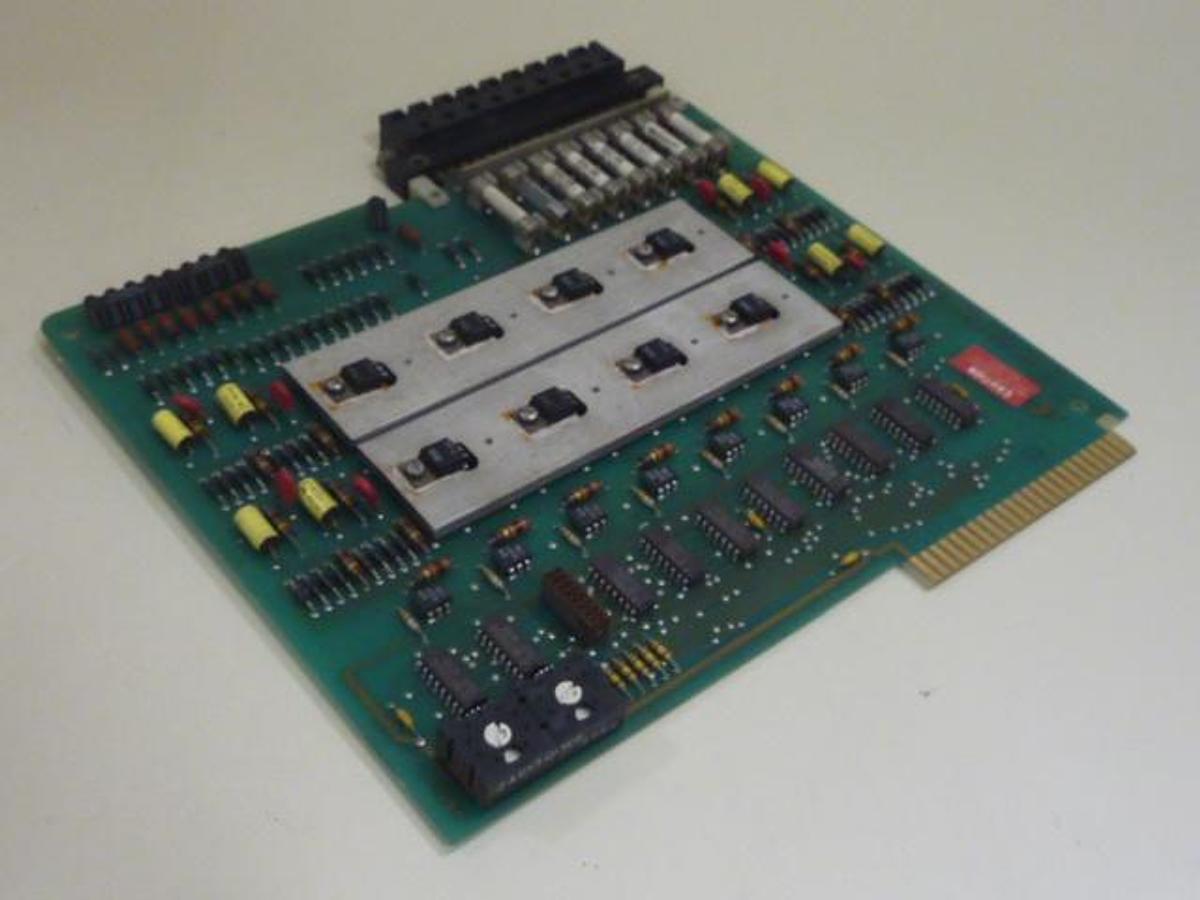 Used CINCINNATI MILACRON Output Board 3-531-3563A USED