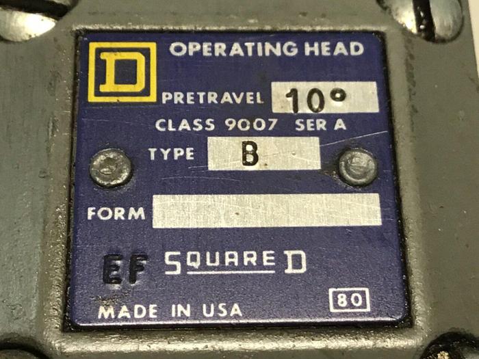 Used SQUARE D Limit Switch 9007-C54B #121683
