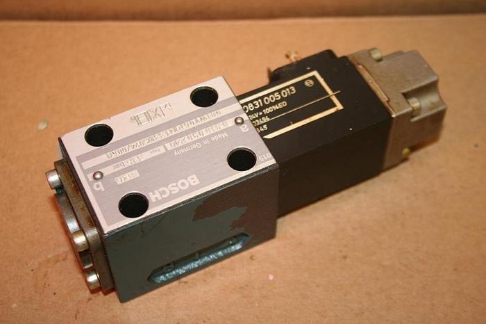 Used BOSCH 081WV06P1N133WS024/00A0 Valve 0 810 090 240 #13501