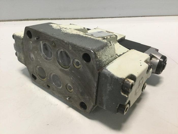 Used REXROTH Valve 4WE6J53/AG24NZ4 MANIFOLD #105736