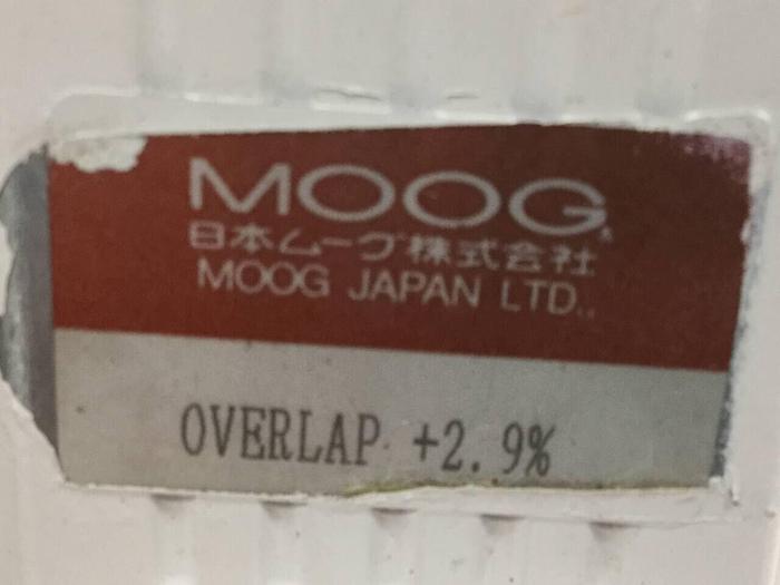 Used MOOG Servo Valve J661-040A Used