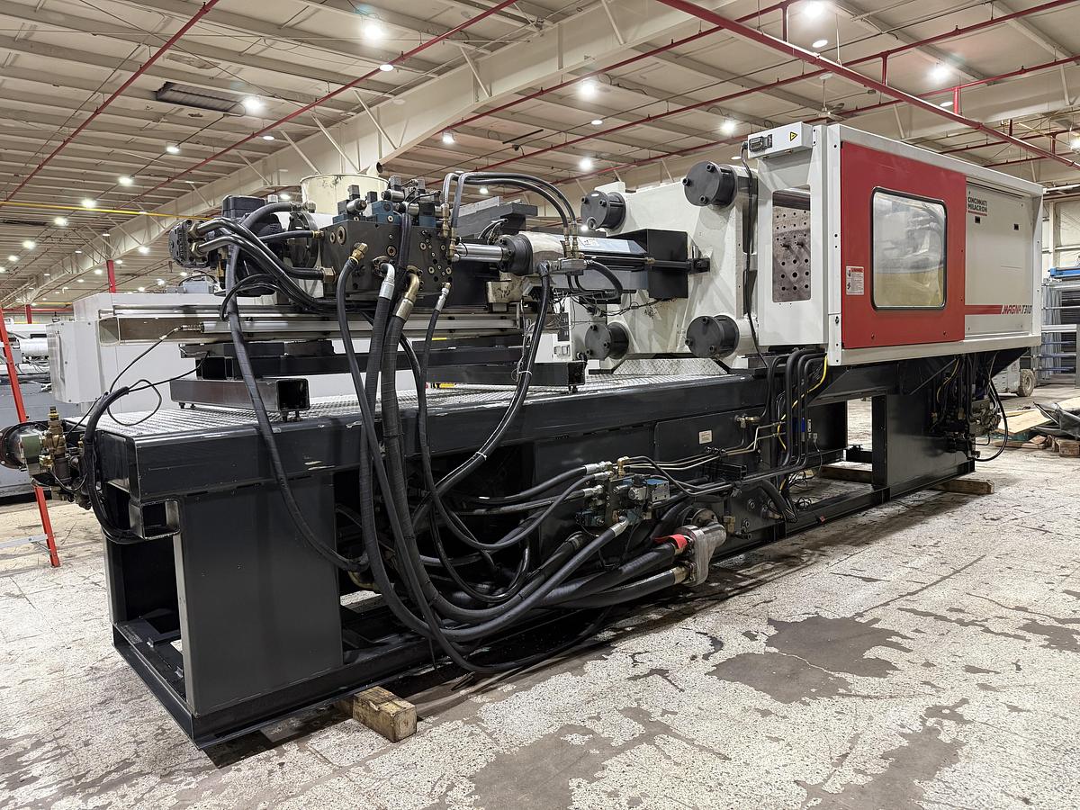 Used 1999 CINCINNATI MILACRON 310 Ton Injection Molding Machine MT310-22 USED #151860