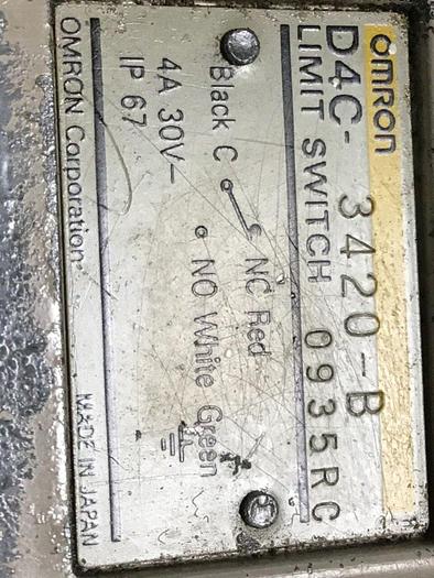 Used OMRON Limit Switch D4C-3420-B #111998