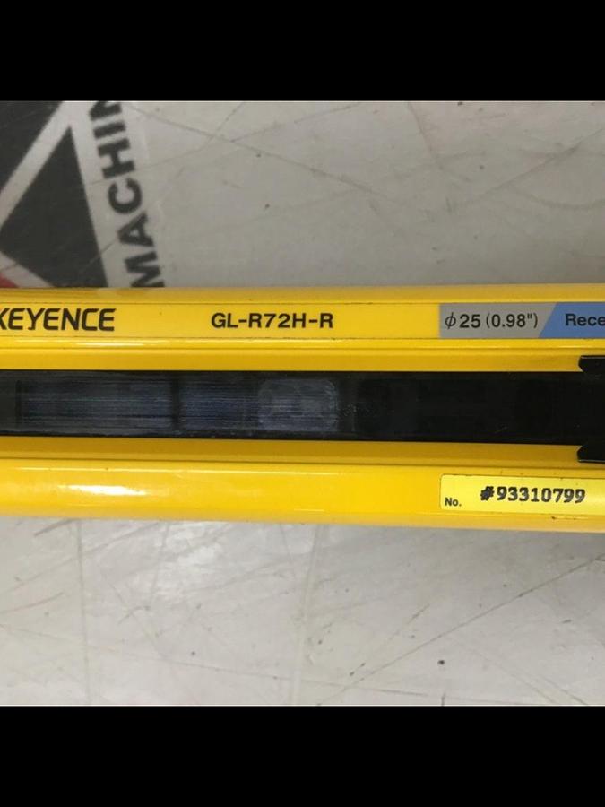 Used KEYENCE CORP Light Curtain GL-R72H-R USED