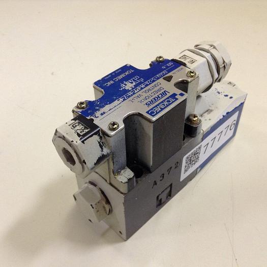 Used VICKERS Directional Control Valve DG4V32AMP7H7P1050 #77776