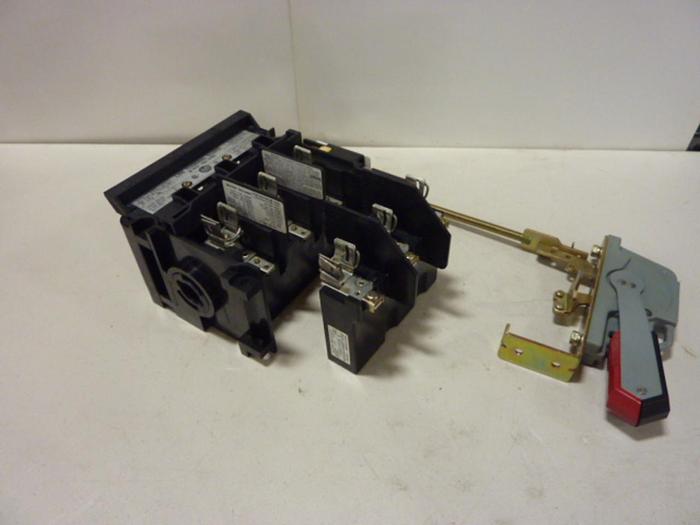 Used ALLEN BRADLEY 30 Amp Disconnect Switch 1494V-DS30 SER A #57405