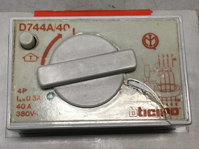 Used BTICINO Circuit Breaker 40 Amp D744A/40 #119249