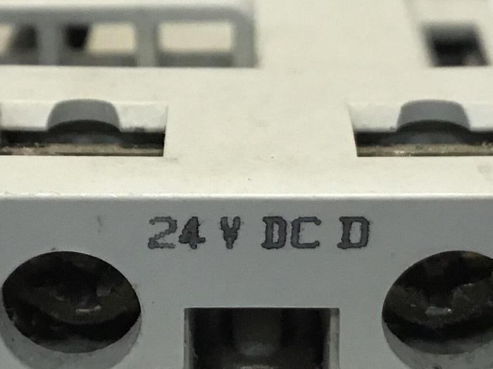 Used ALLEN BRADLEY Contactor 100-C37D.00 SER C #129063