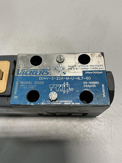 Used VICKERS DG4V-3-22A-M-U-HL7-60