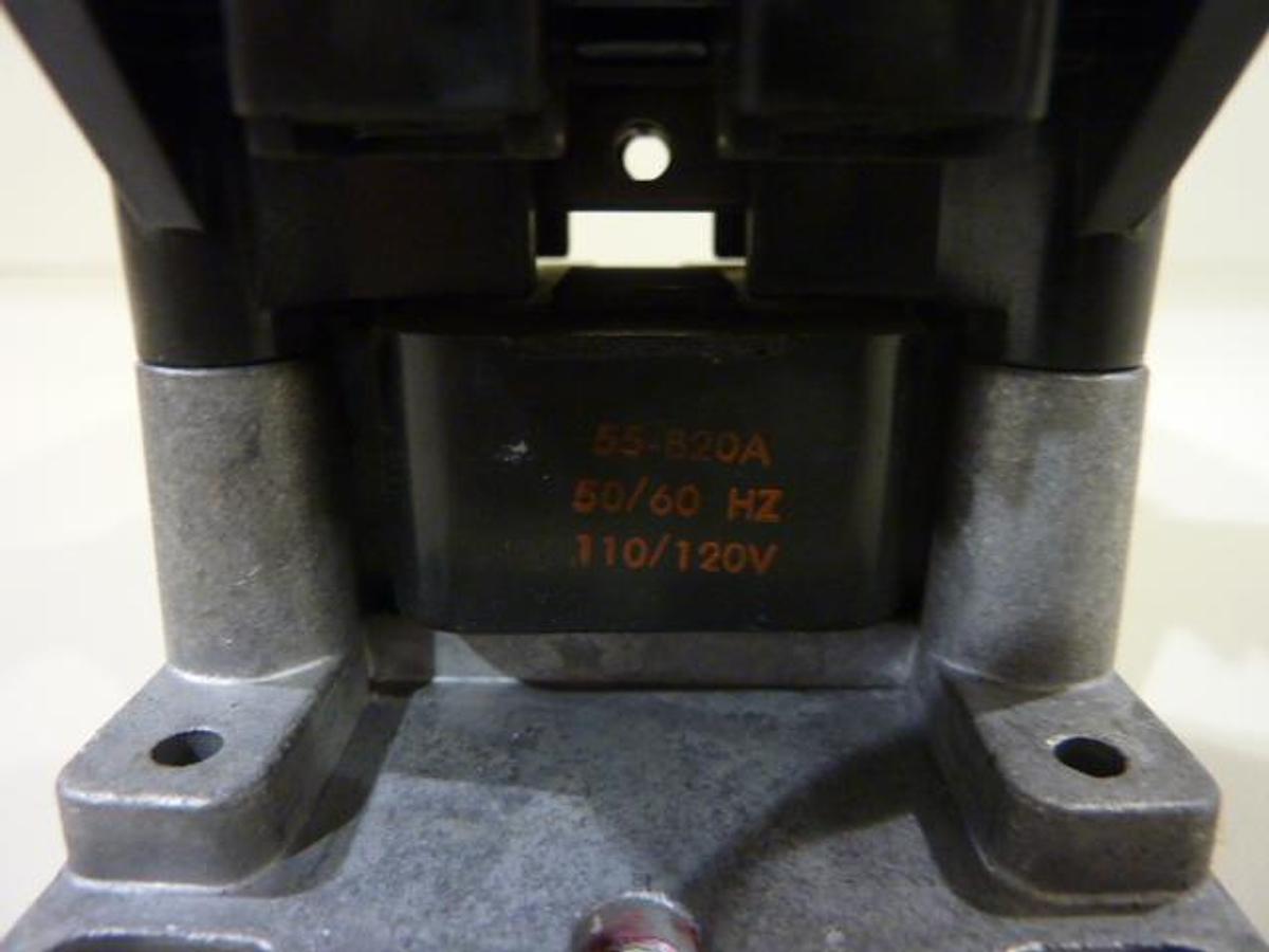 Used GENERAL ELECTRIC / GE Contactor CR253DB302AAA Used