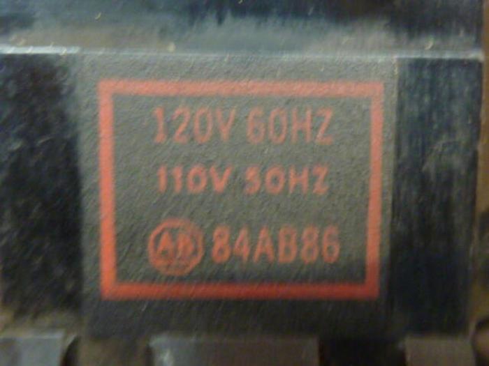 Used ALLEN BRADLEY AC Relay 700-N800A1 SER C #35939